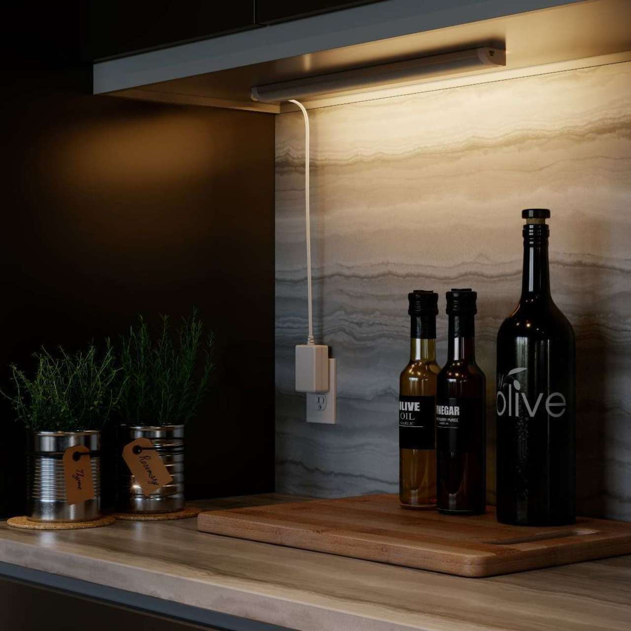 18in. LED Touch Control Under Cabinet Light - 13.8W - Good Earth - Image 3
