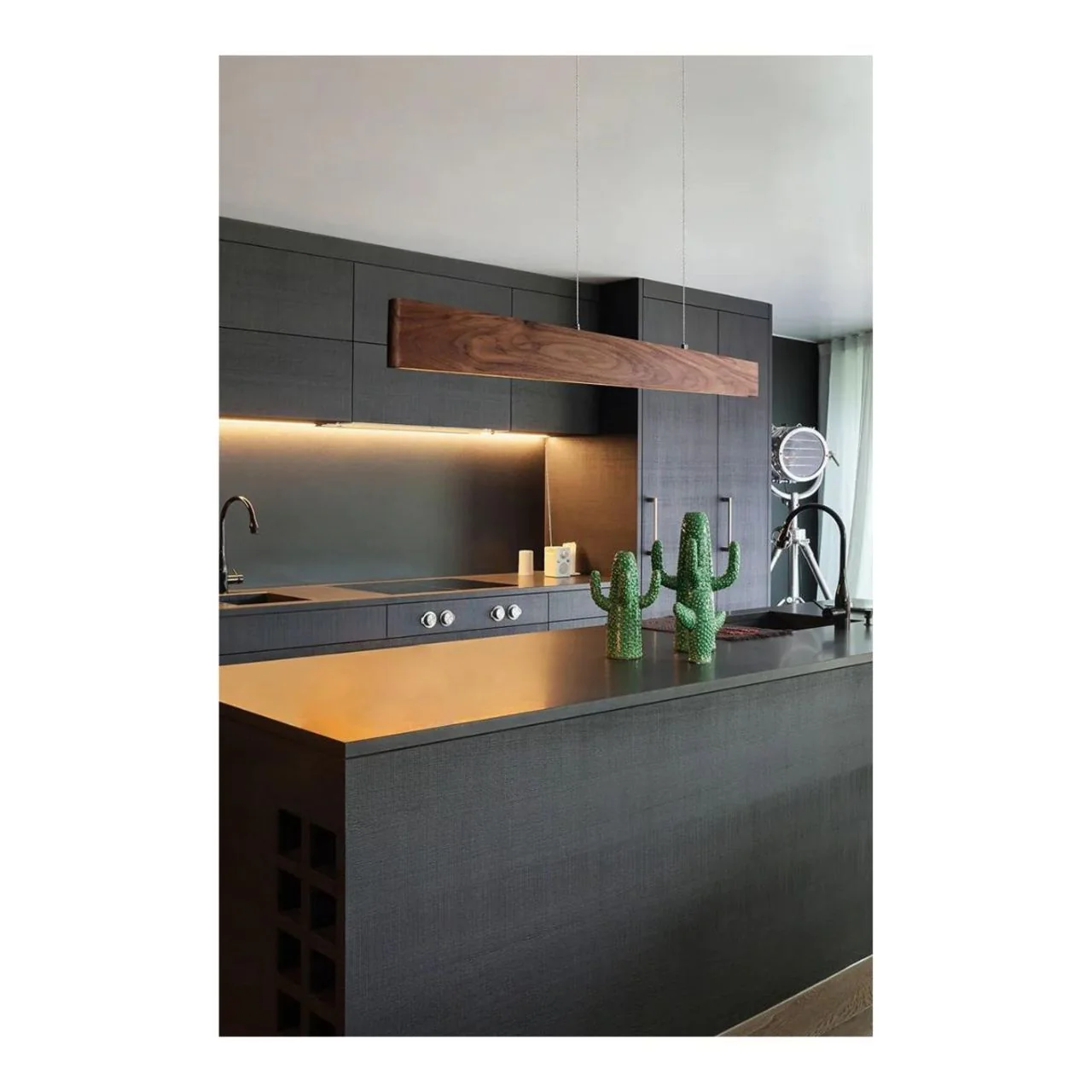 39in. Artisan Wood Collection Linear Pendant - 20W - 1795 Lumens - 3000K - Euri Lighting - Image 4