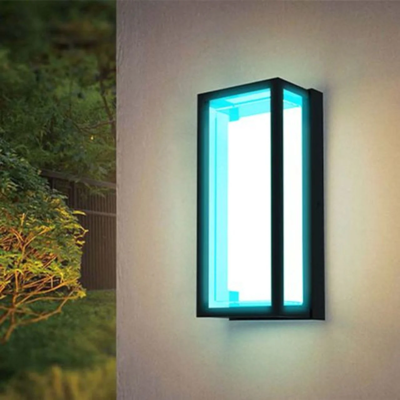 LED Smart Outdoor Wall Light - 22W - Multicolor CCT and RGBW - 1540 Lumens - Euri Lighting - Image 4