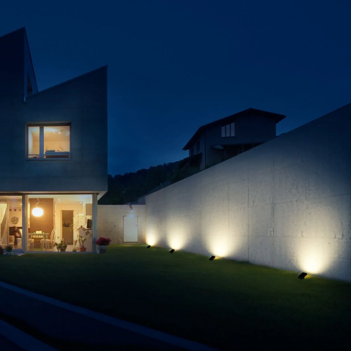 Solar LED Flag or Pathway Spot Light - 500 Lumens - 3000K - Black Finish - LumeGen - Image 15