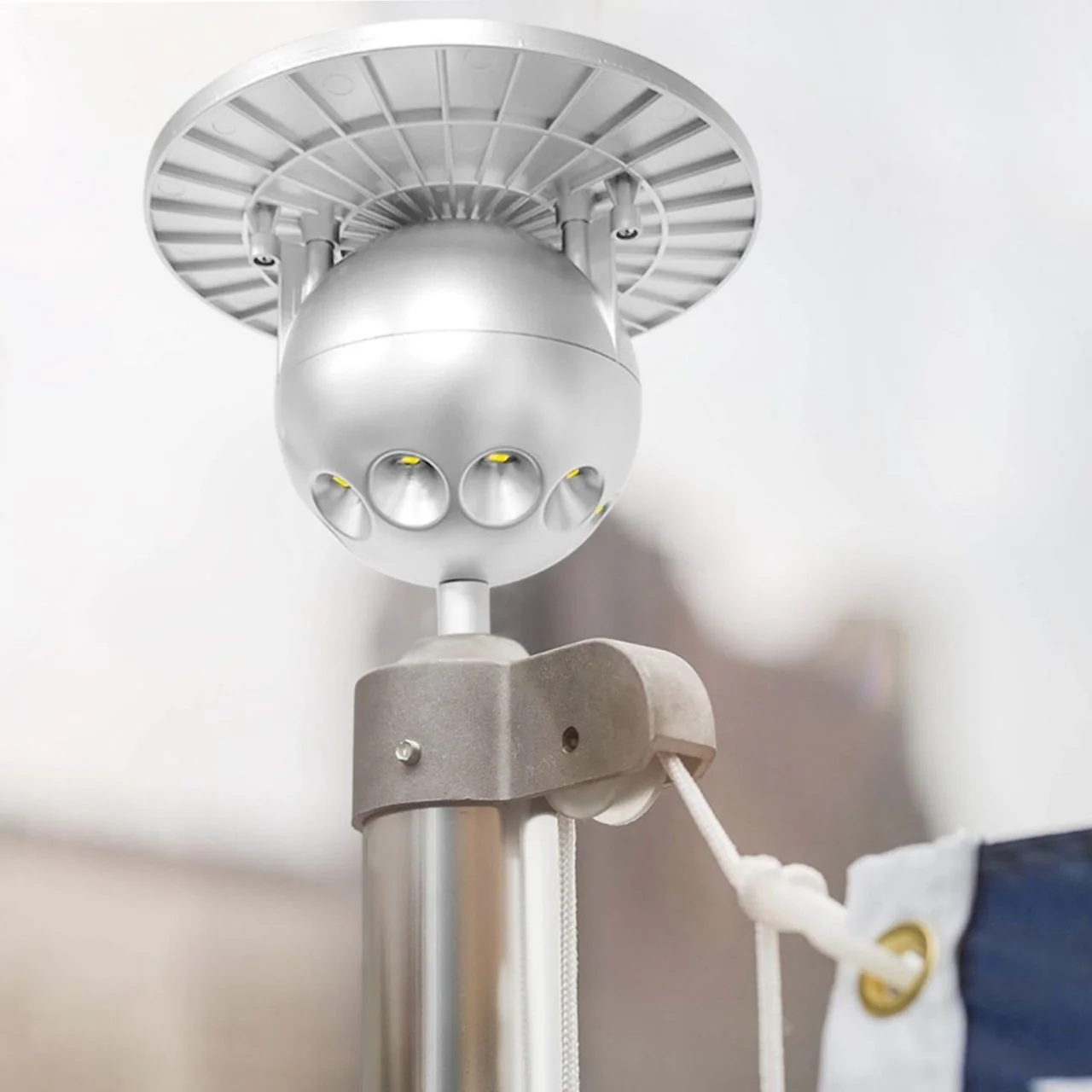Solar LED Flag Pole Ball Topper Light - 10 LEDs - White/Black/Gold/Silver Finish - Image 16