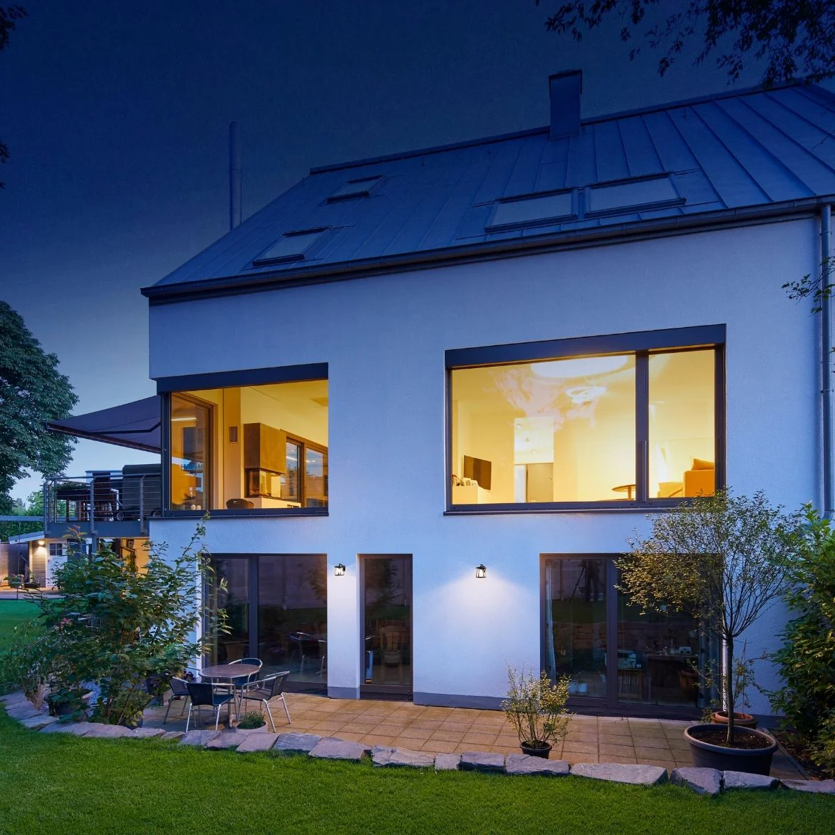 Solar LED Garden Lantern Wall Light - Black Finish - 4000K - LumeGen - Image 9