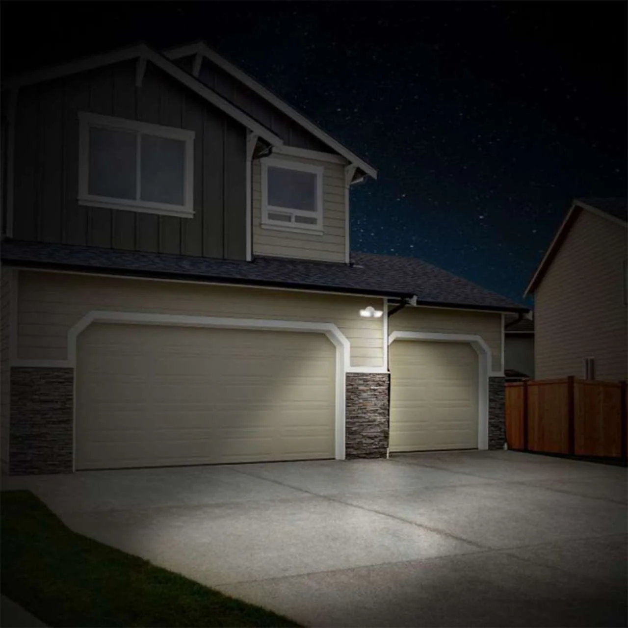 White LED 2-Head Security Flood Light - 2060 Lumens - 5000K - Good Earth - Image 4