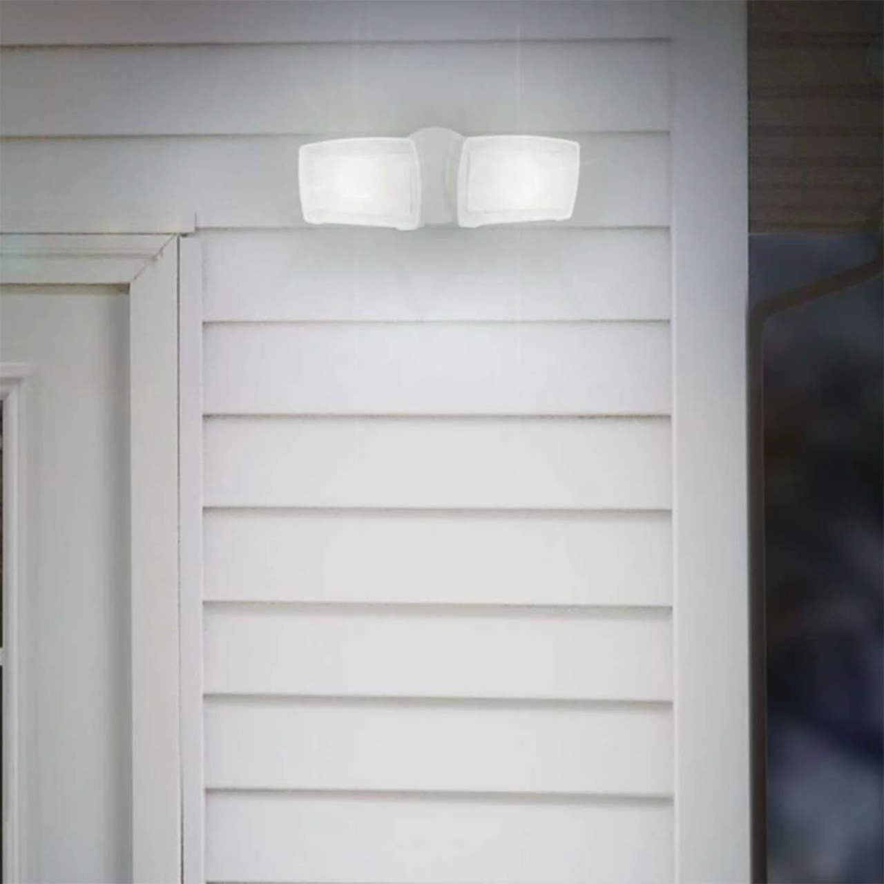 White LED 2-Head Security Flood Light - 2060 Lumens - 5000K - Good Earth - Image 5